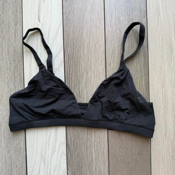 Skims black bra size l - Picture 1 of 4
